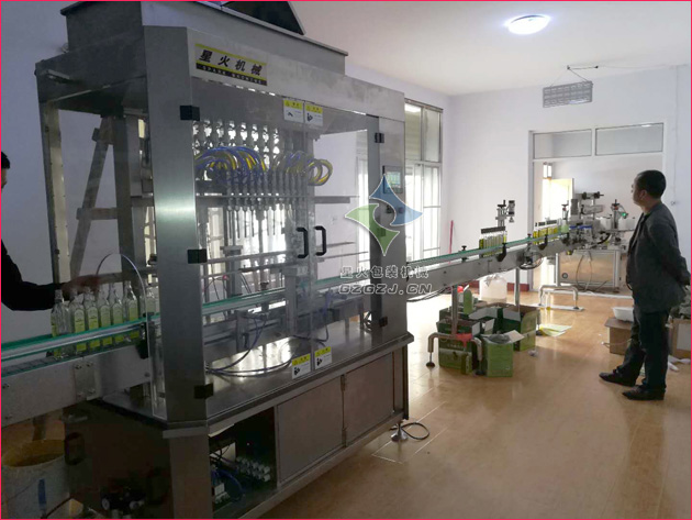 全自動橄欖油灌裝生產線