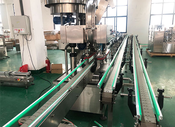整套醬料灌裝生產線展示