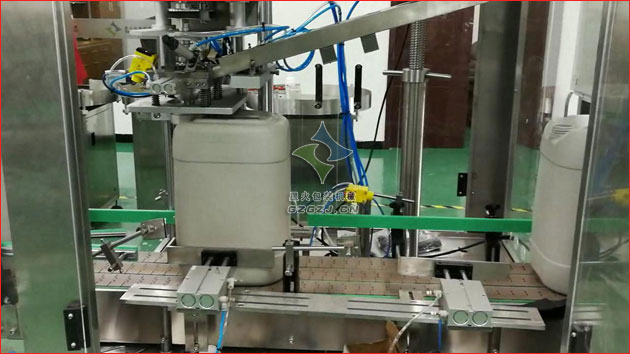 全自動柴油尾氣凈化液灌裝生產線,車用尿素灌裝生產線